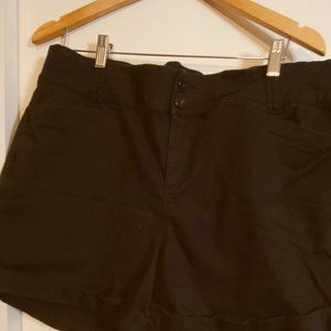 Torrid black short size 20